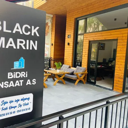 Black Marin *